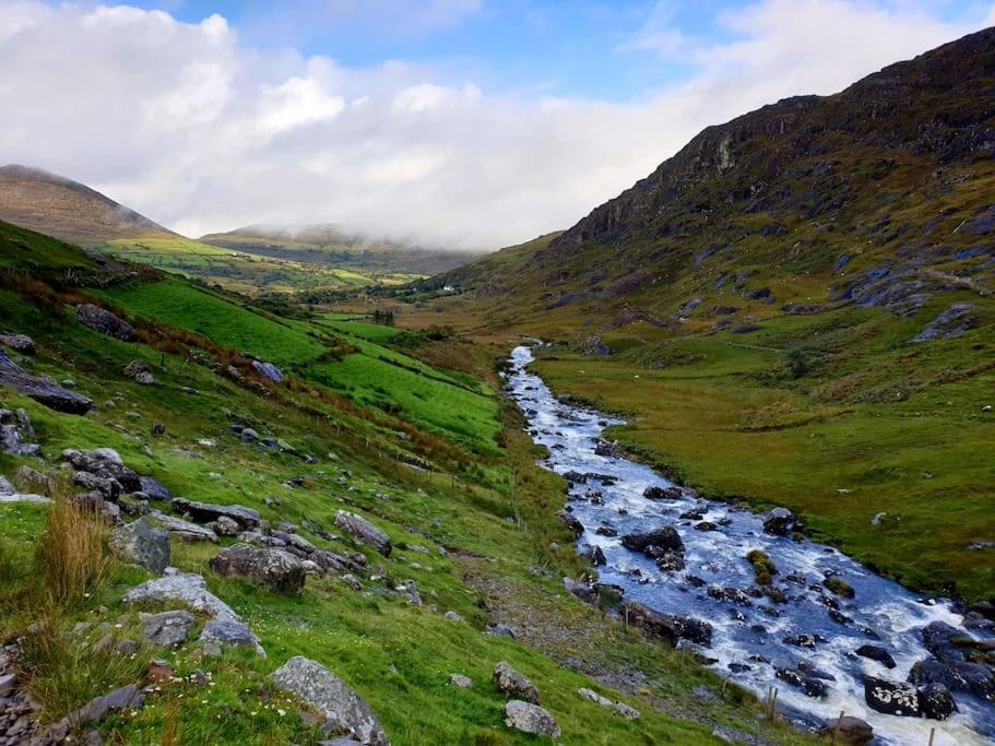 Secluded Cottage Nestled In The Beara Peninsula Killarney Exteriér fotografie